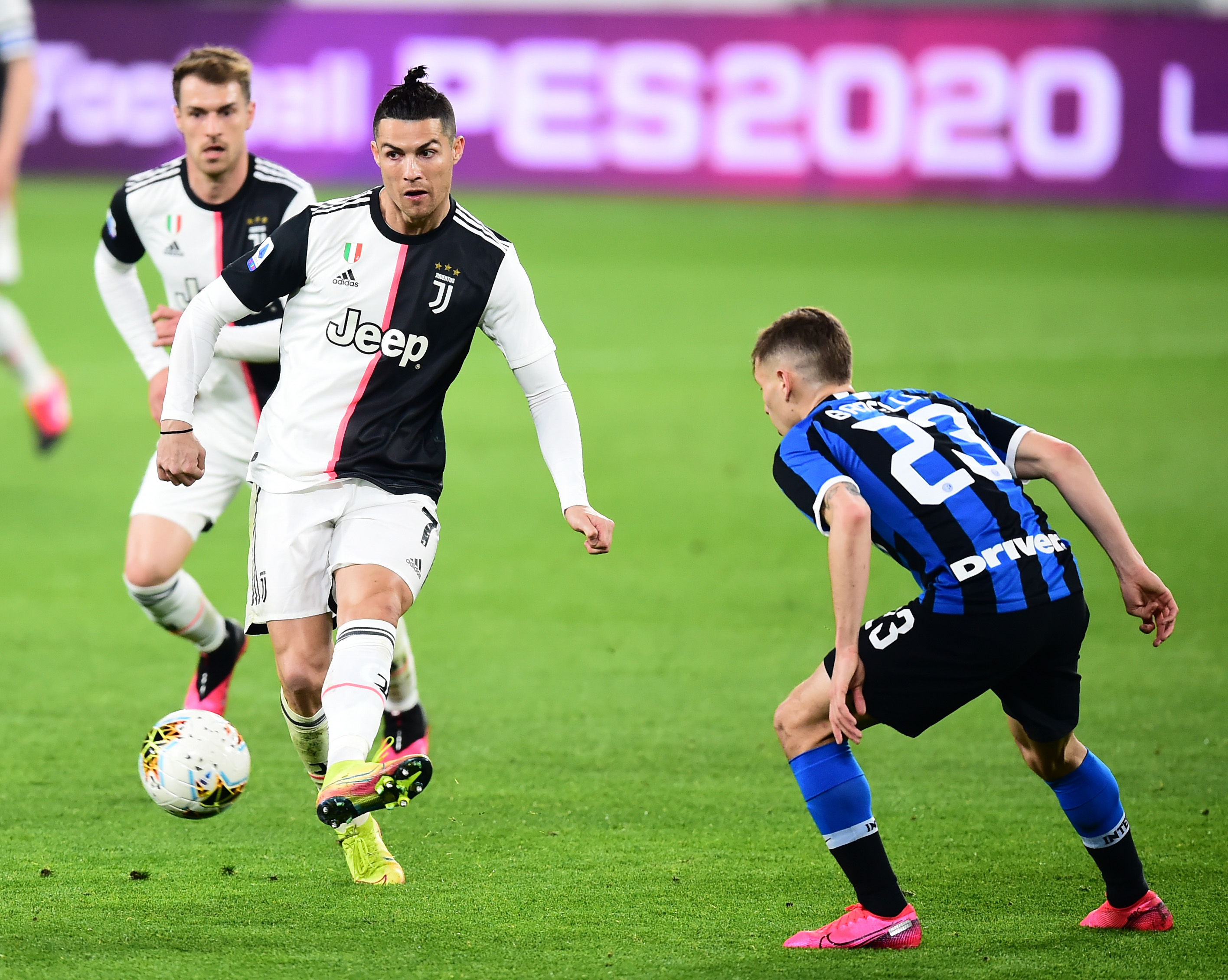 时代的眼泪：还记得阿森纳旧将阿尔芒-特拉奥雷吗？（红白往事：你还记得阿森纳旧将阿尔芒-特拉奥雷吗？）