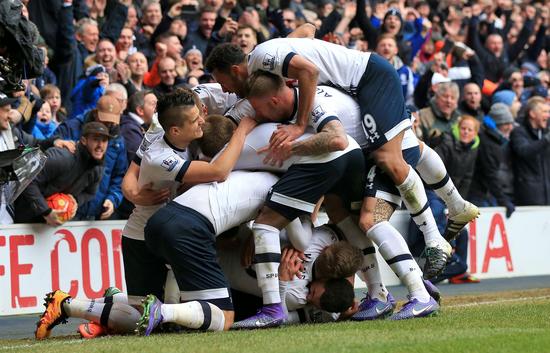 红榜公布！市卫健系统成功举办第三届羽毛球比赛（市卫健系统第三届羽毛球赛圆满举办，红榜揭晓）