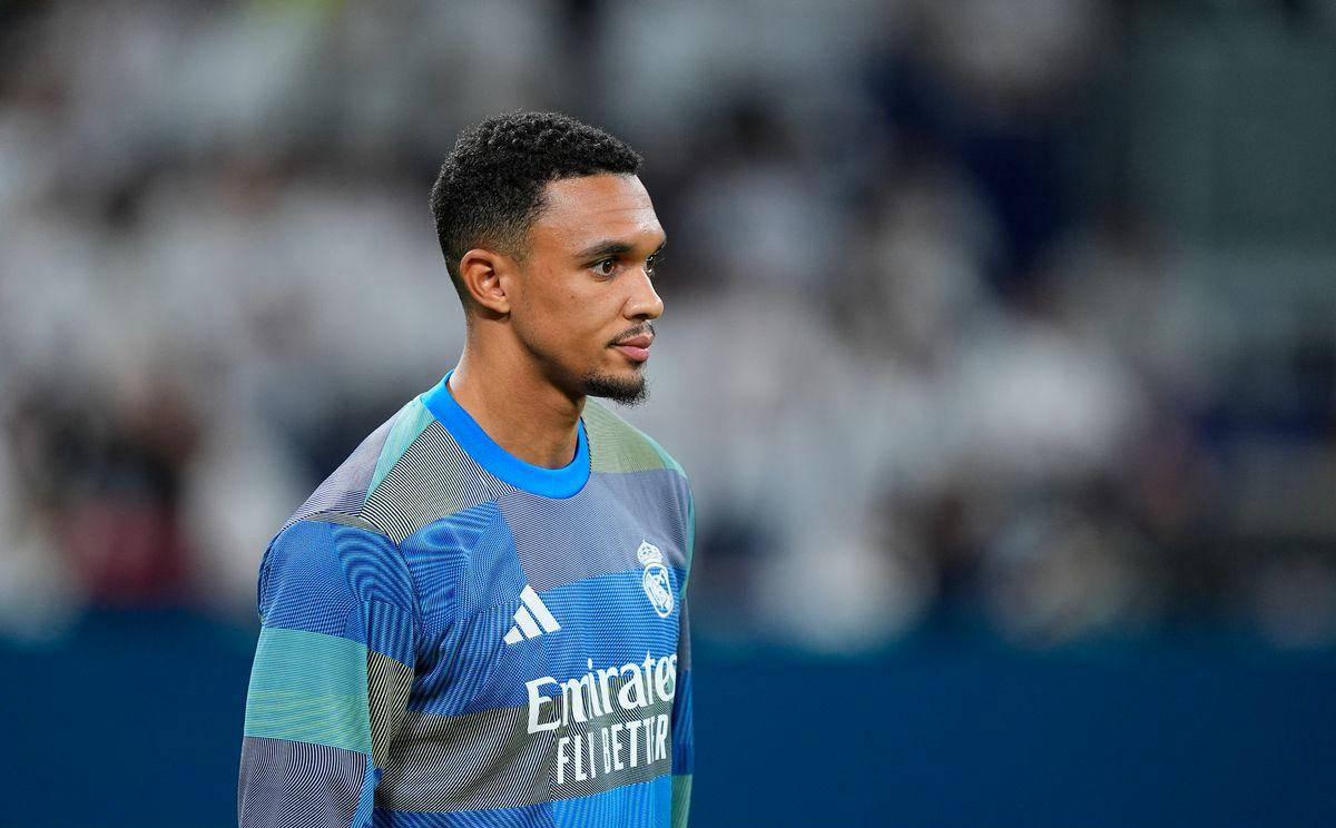 何意味？世非预生死战尼日利亚下半场前段即撤下三名首发前锋（世非预生死战，尼日利亚下半场初段连撤三名首发前锋，释放何种信号？）